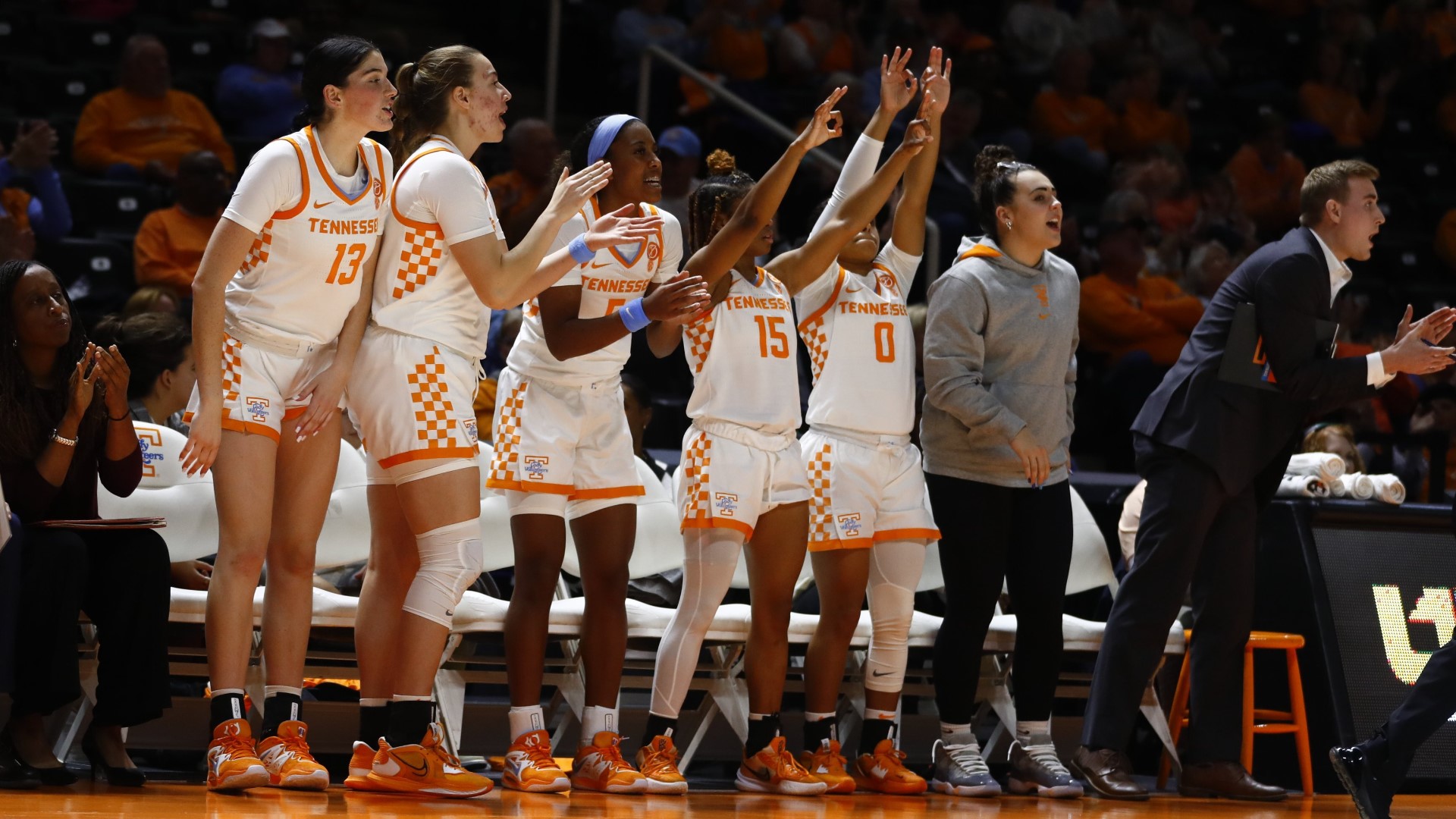 Tennessee Women S Hoops Defeats Ucf Wbir