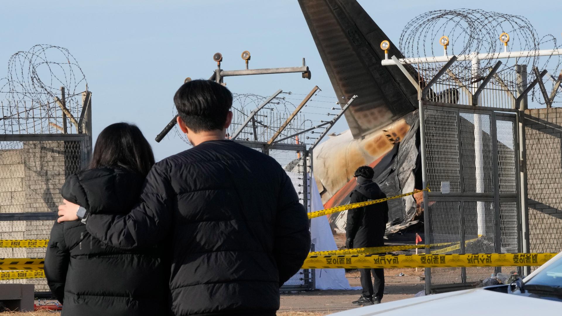South Korea struggles to find cause of deadly plane crash | wbir.com