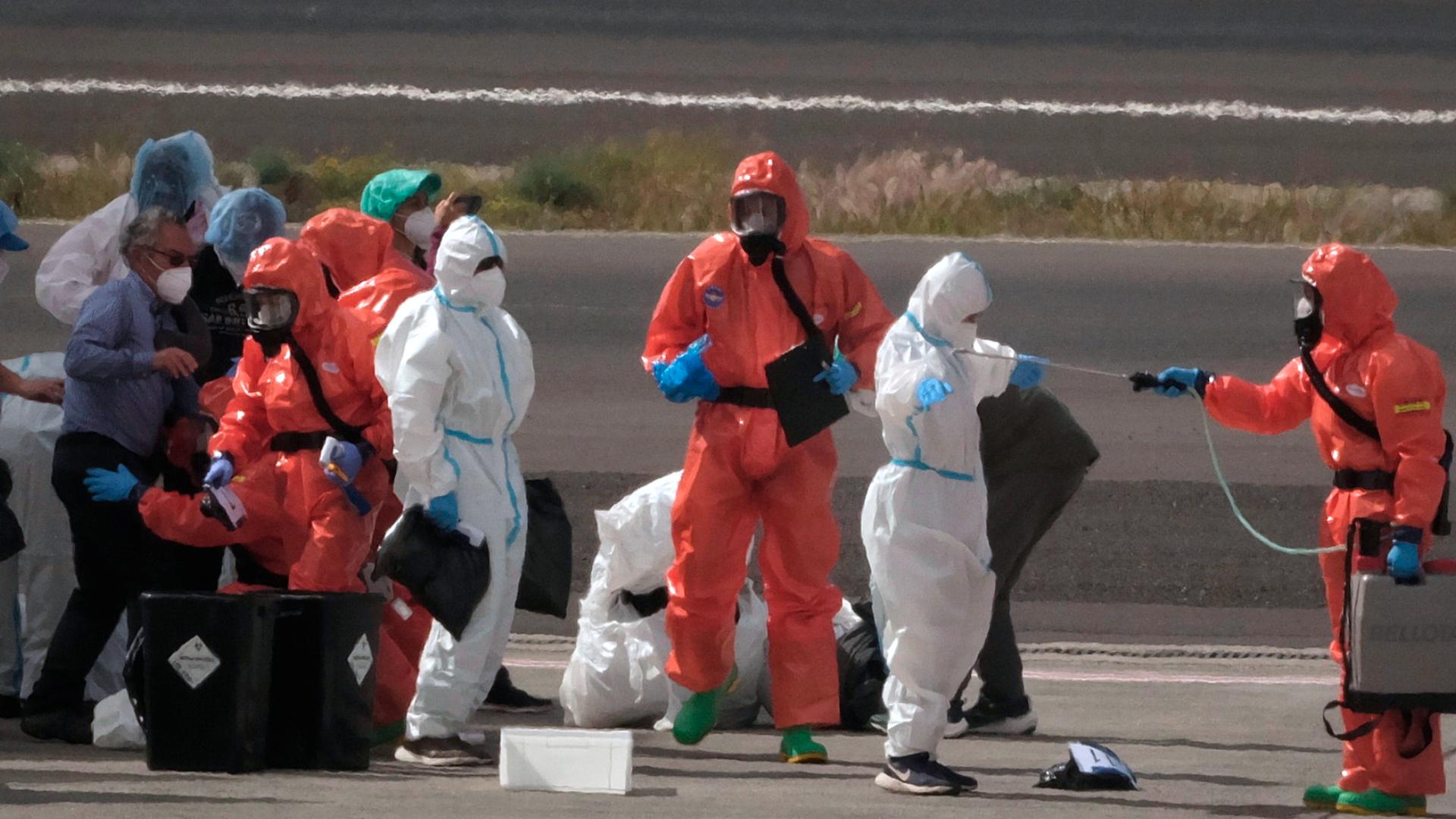 CDC says hantavirus risk still low as it monitors exposed passengers ...