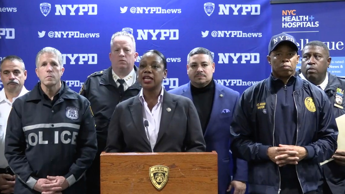 NYC officers injured in machete attack near New Year's Eve event - Vimarsana News
