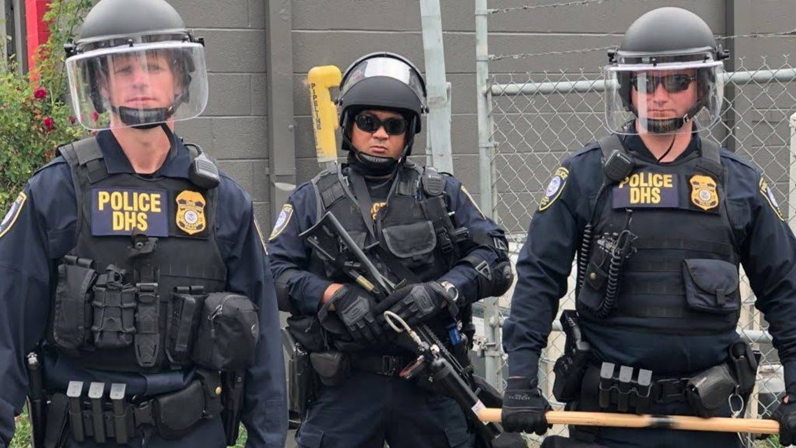 PHOTOS: Federal police clear entrance to ICE facility in Portland