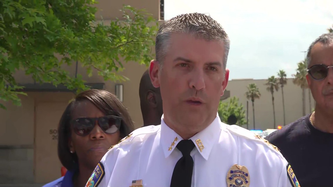 Police responding to shooting at Mall of Louisiana | wbir.com
