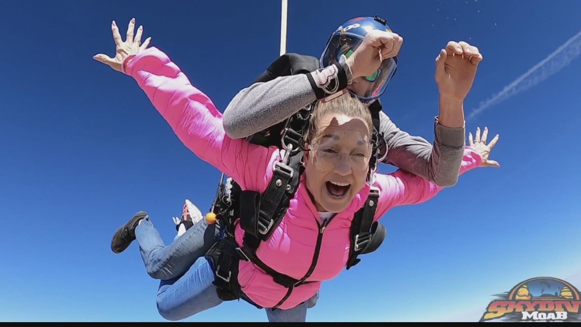 Arizona cancer survivor celebrates with a skydive in Utah - Vimarsana News