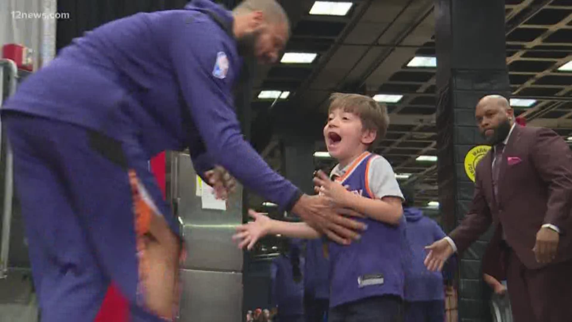 Teddy chose having a birthday party over going to Disneyland to celebrate his sixth birthday. When no one showed up his mom posted pictures of her sad son to Facebook. Well, the Phoenix Suns heard about Teddy and showered him with a few surprises today.