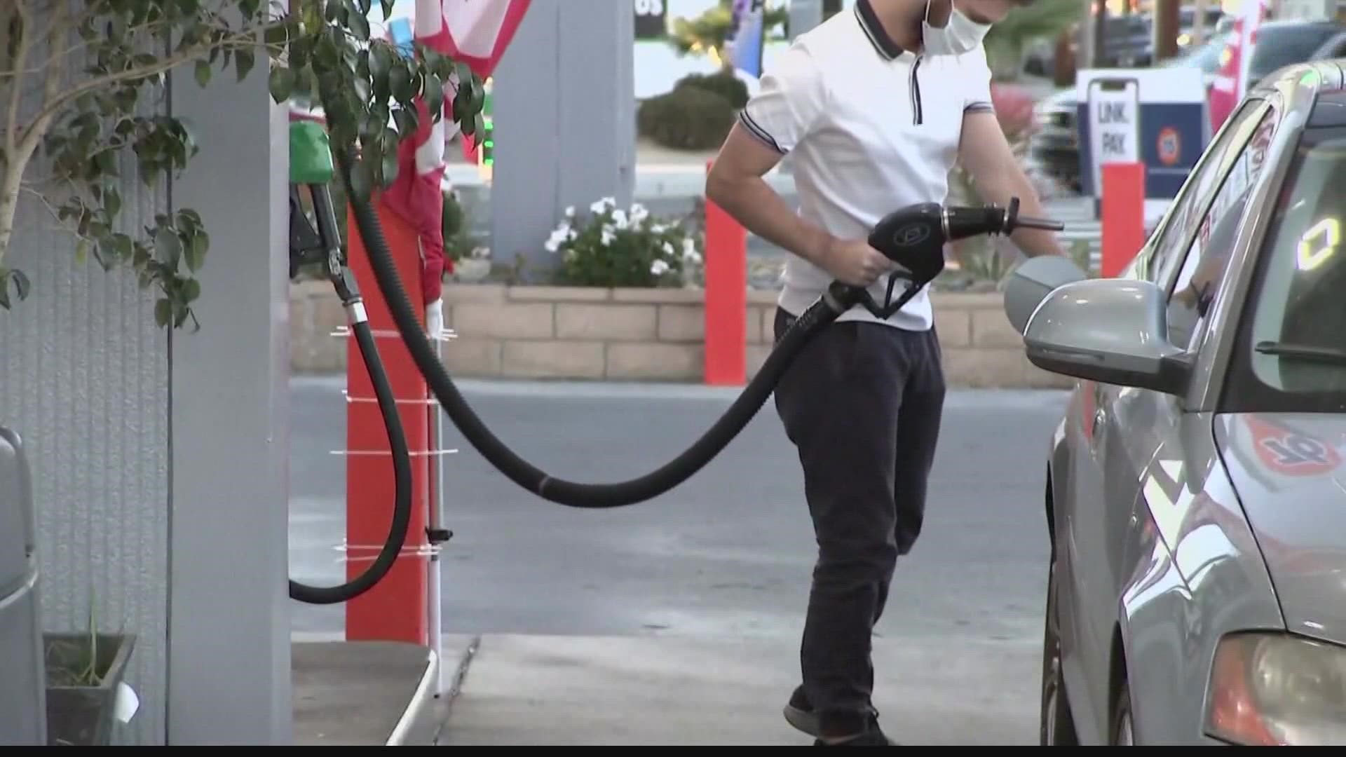 When filling up their gas tank, some people are noticing the gas pump stops before they've filled up all the way. 12 News looks into the issue.