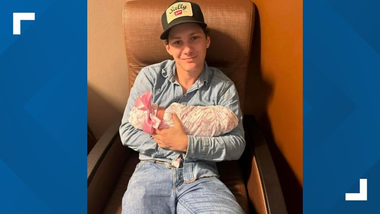 East Texas native, 'Young Sheldon' star welcomes first child | wbir.com