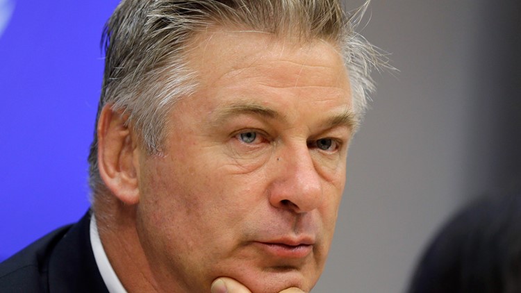 Alec Baldwin wants prosecutor in manslaughter case disqualified