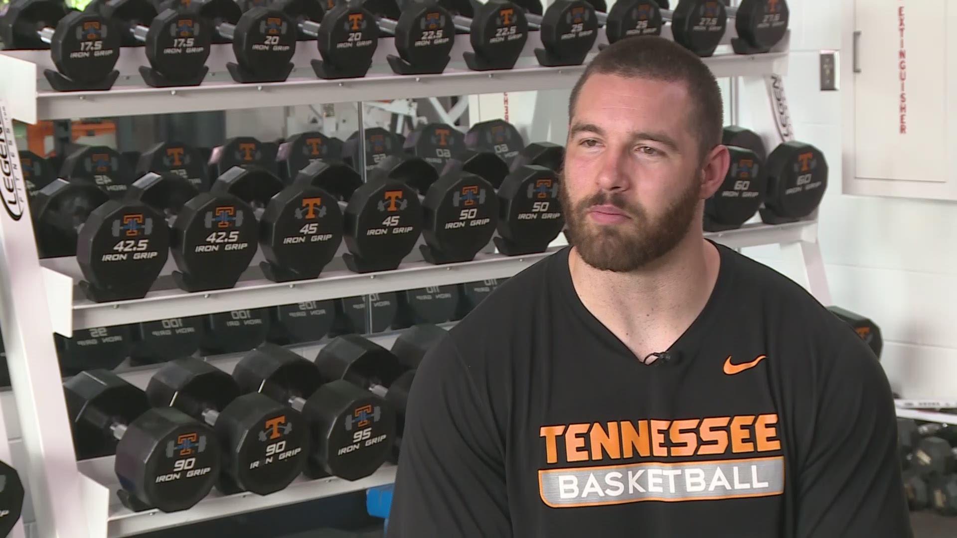 Tennessee basketball strength coach Garrett Medenwald talks about how he started working with head coach Rick Barnes. When he was in college at Wisconsin-Whitewater he drove down to Texas on his own dime to learn about the sport specific training Barnes'