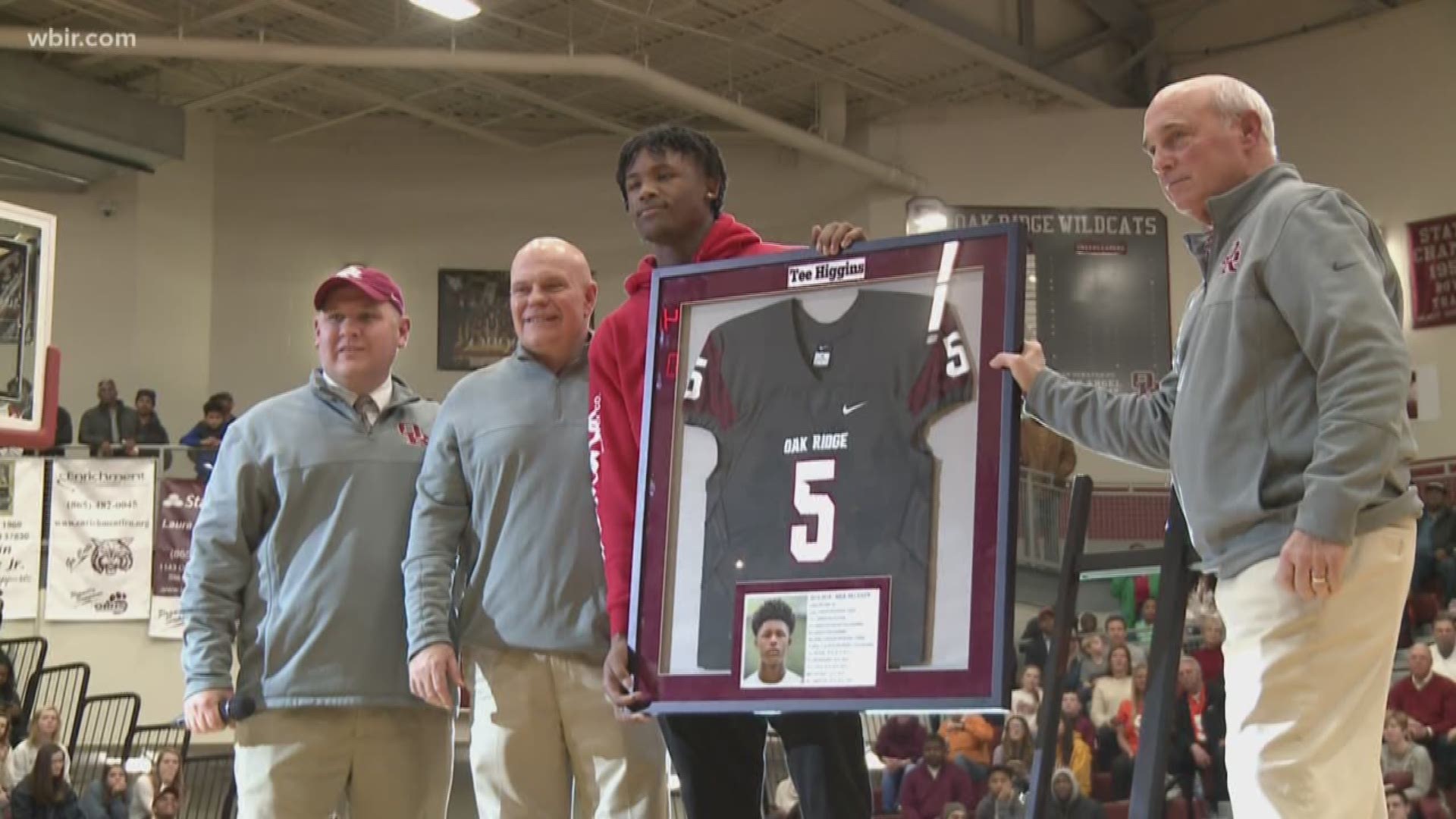 Oak Ridge high school retires Clemson wide receiver Tee Higgins' jersey during the boys basketball game.