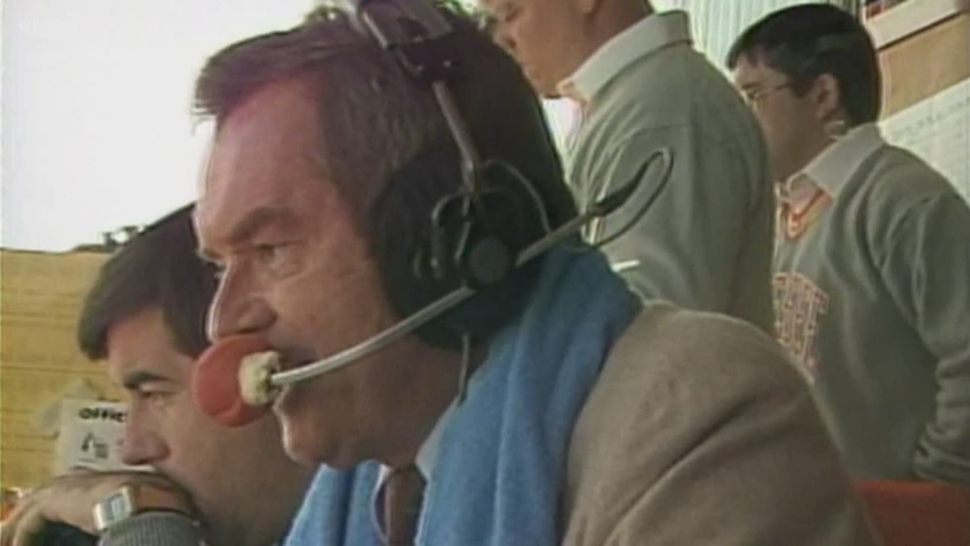 John Ward started using the towel in 1967 and used it throughout his career.