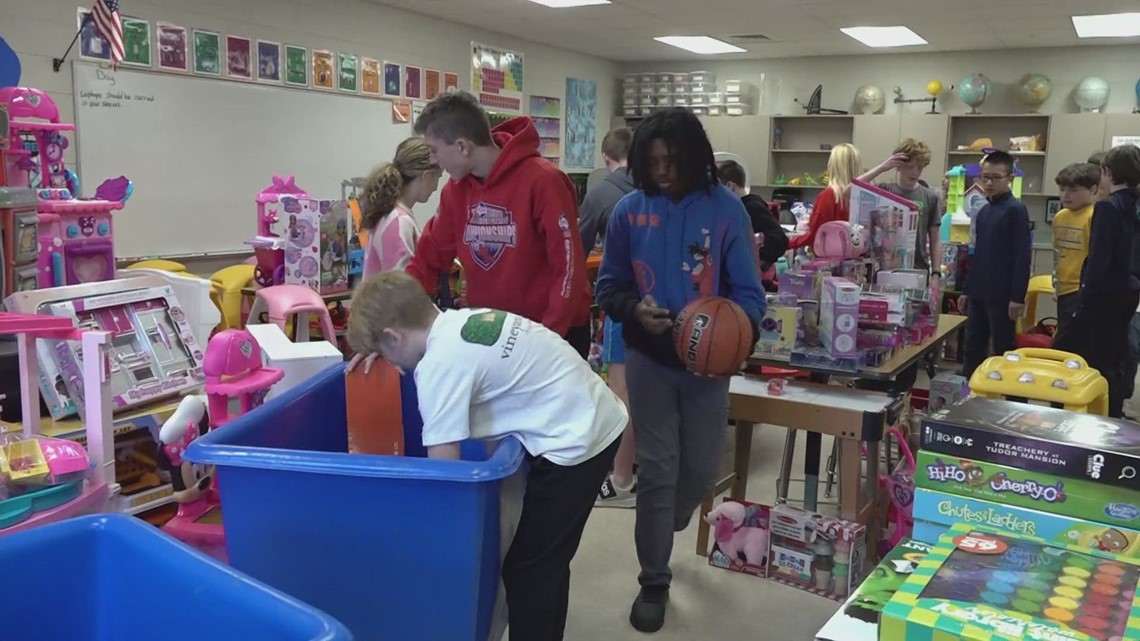 Mission of Hope collects gifts gathered by Maryville students as part of 'Mission Unstoppable' project - Vimarsana News