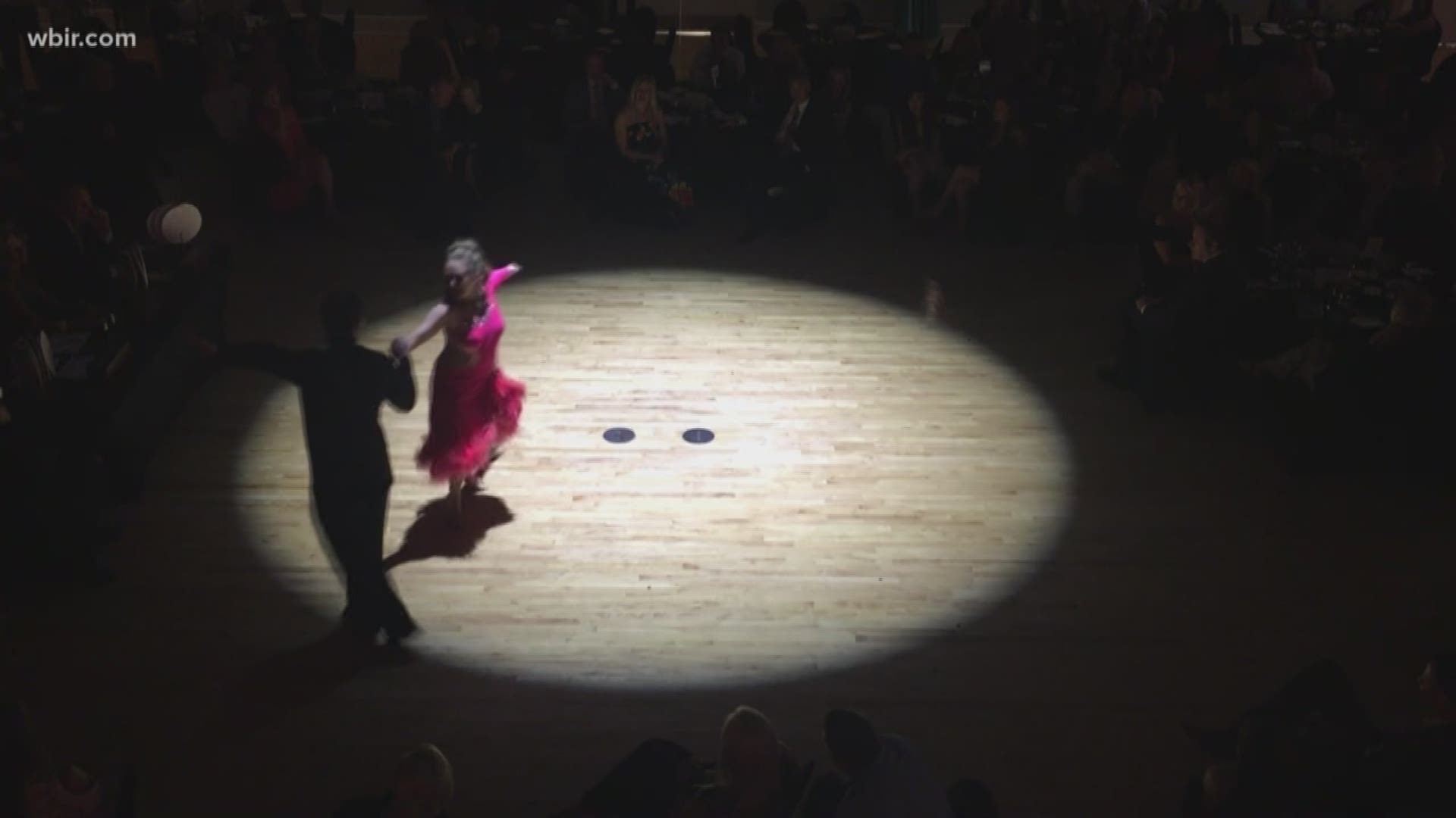 10News reporter Shannon Smith scored a perfect 10 at "Dancing for the Horses."