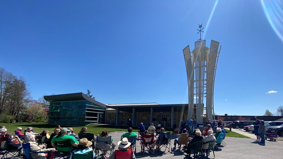 'A miracle' | Pleasant Hill community honors first responders, prays three days after an EF-0 tornado touched down - Vimarsana News