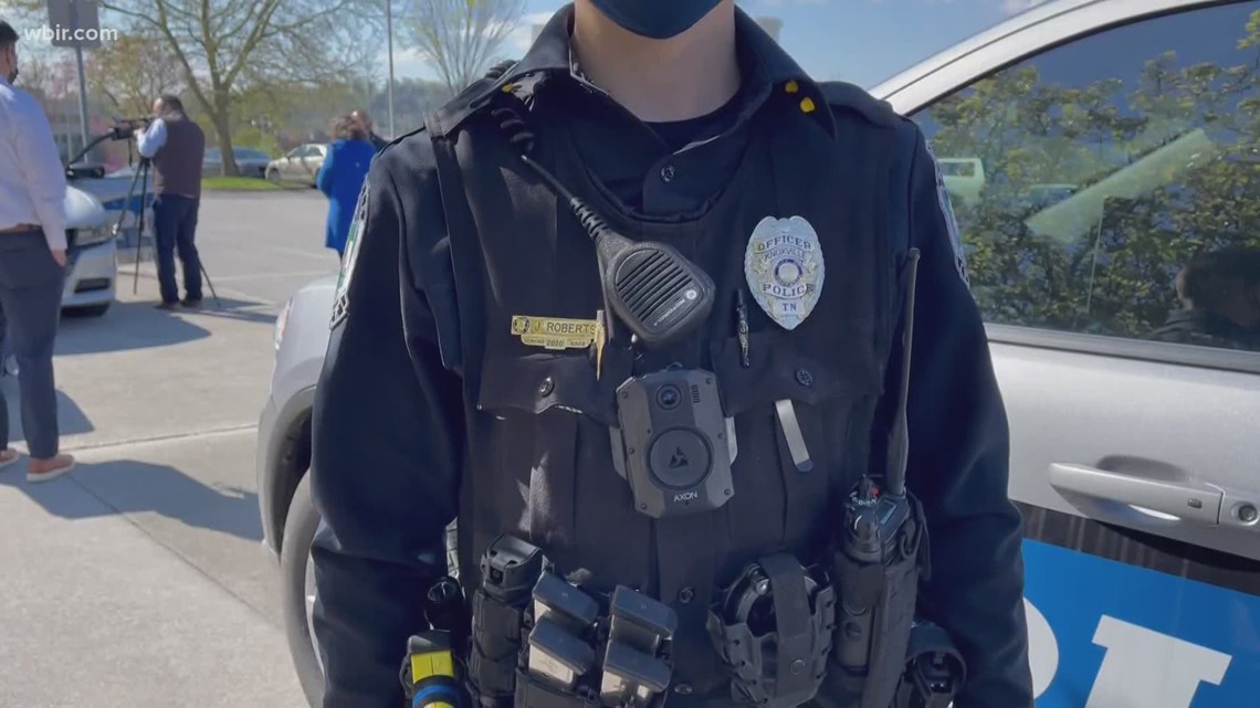 Knoxville police have new body and car cameras. Here's how they work