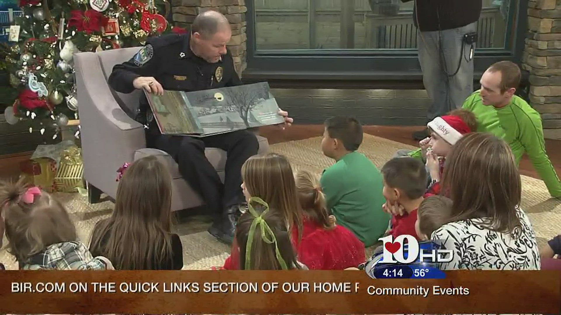 Live at Five at 4December 22, 2016Knoxville Police Chief David Rausch reads Clement C. Moore classic "the Night before Christmas" for members of the Channel 10 family.