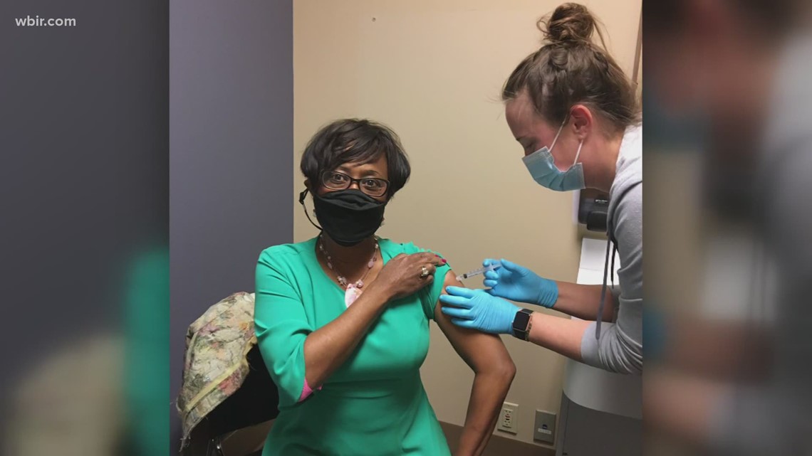 Health officials worry about people of color hesitating to get the COVID-19 vaccine - Vimarsana News