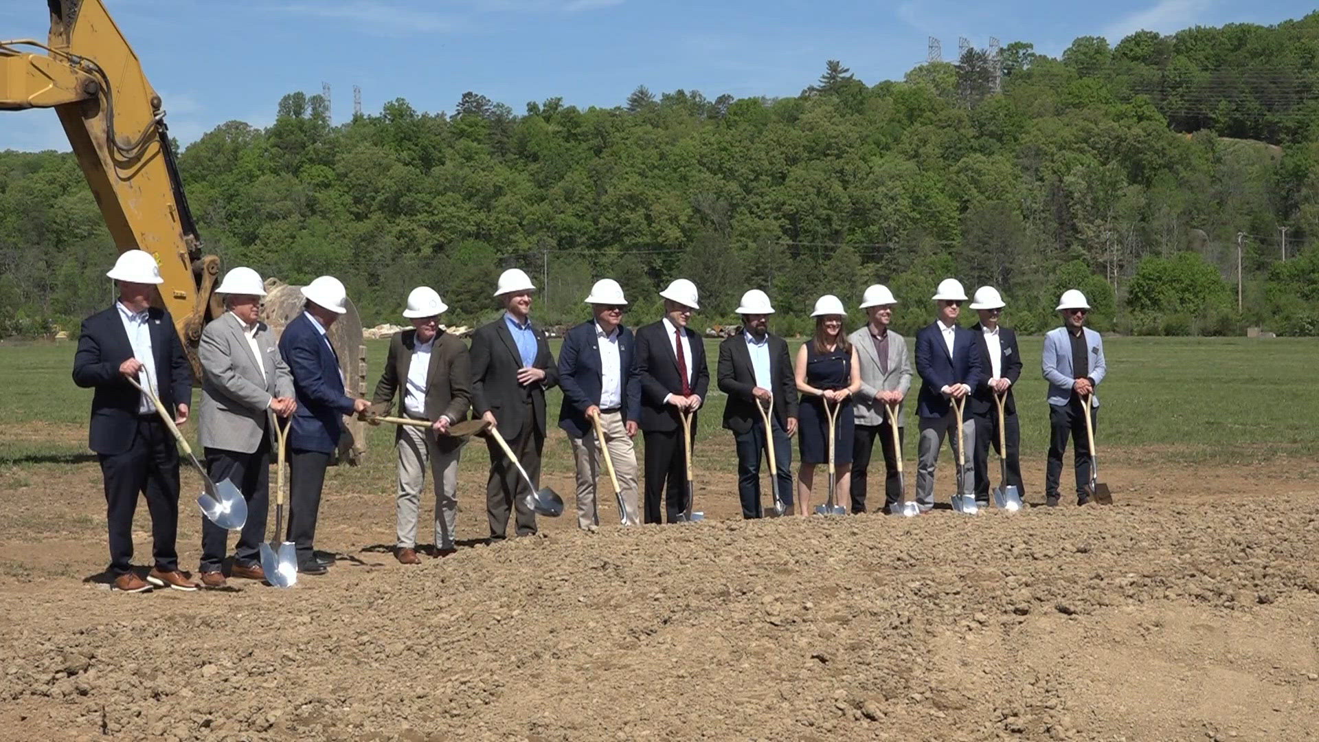 Kairos Power breaks ground on nuclear reactor to bring more electricity ...