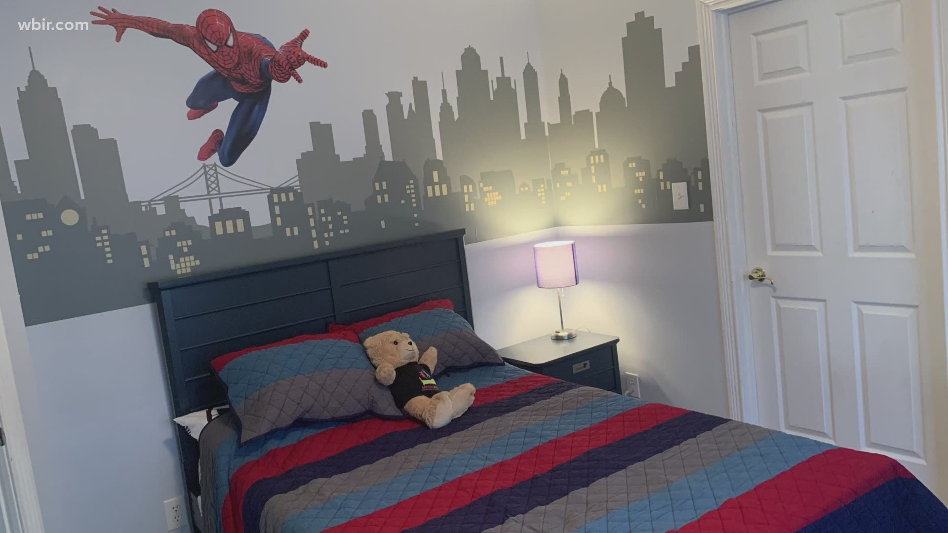Noah Sileno fought cancer for 830 days. After he took his last dose of chemotherapy, he also got a new room for superheroes like him.