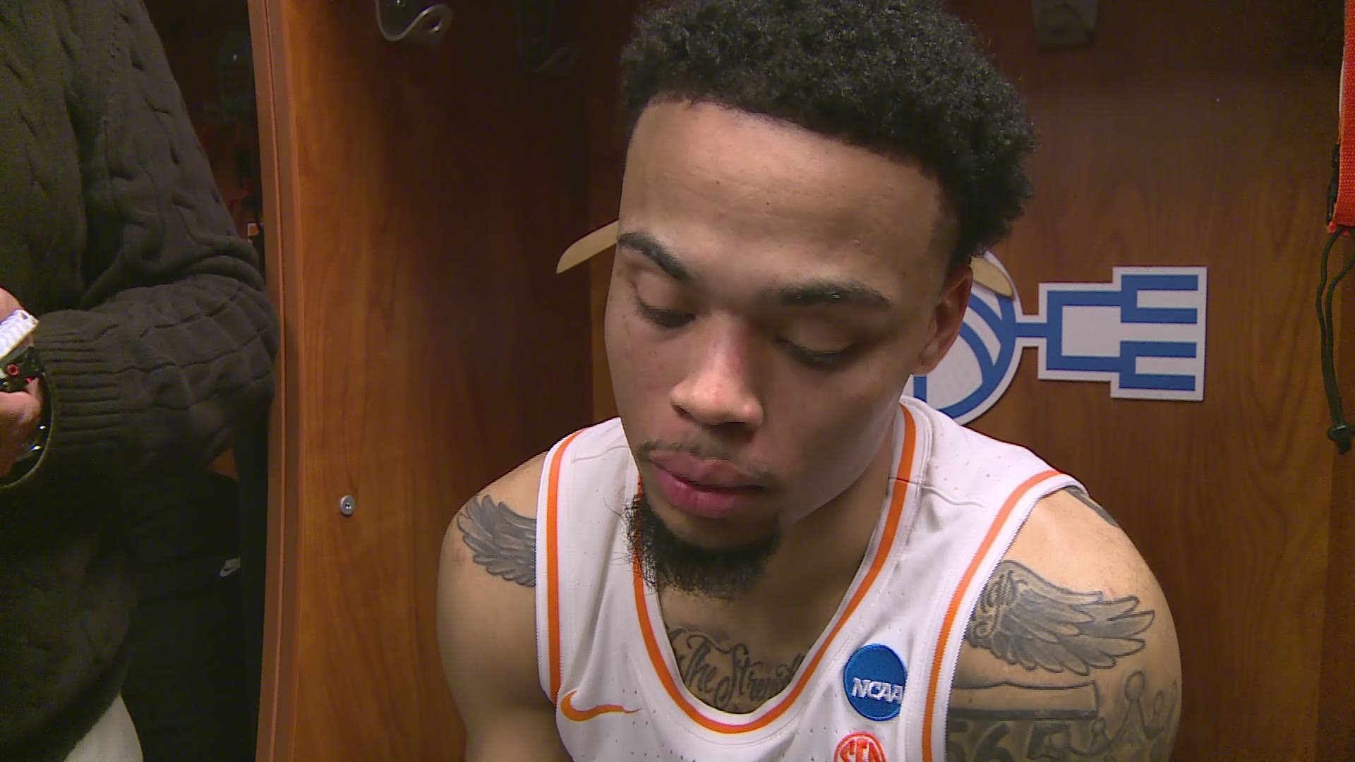 Lamonte Turner explains what head coach Rick Barnes told the team in the locker room after Tennessee's overtime loss to Purdue in the Sweet 16.