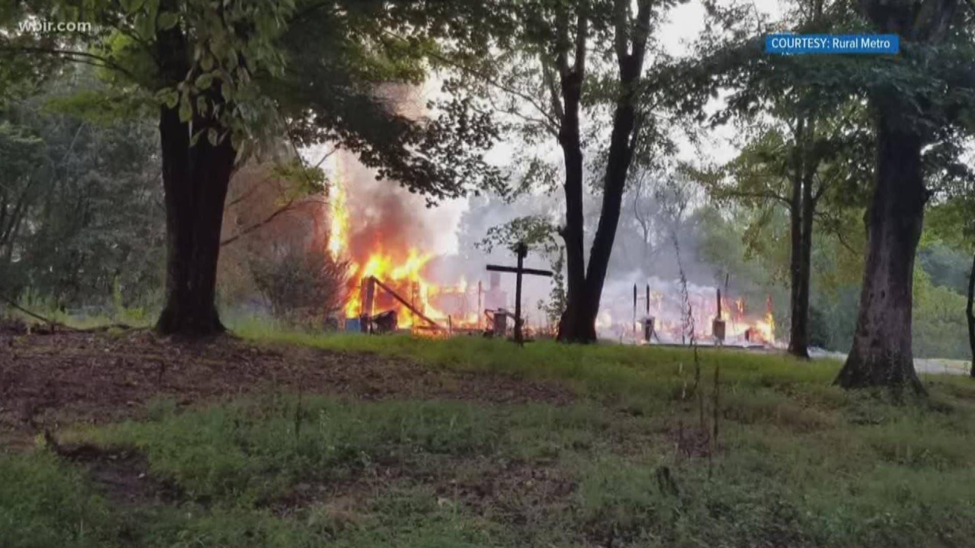the andersonville fire department says there are no fatalities in a fire that officials are calling an arson in anderson county