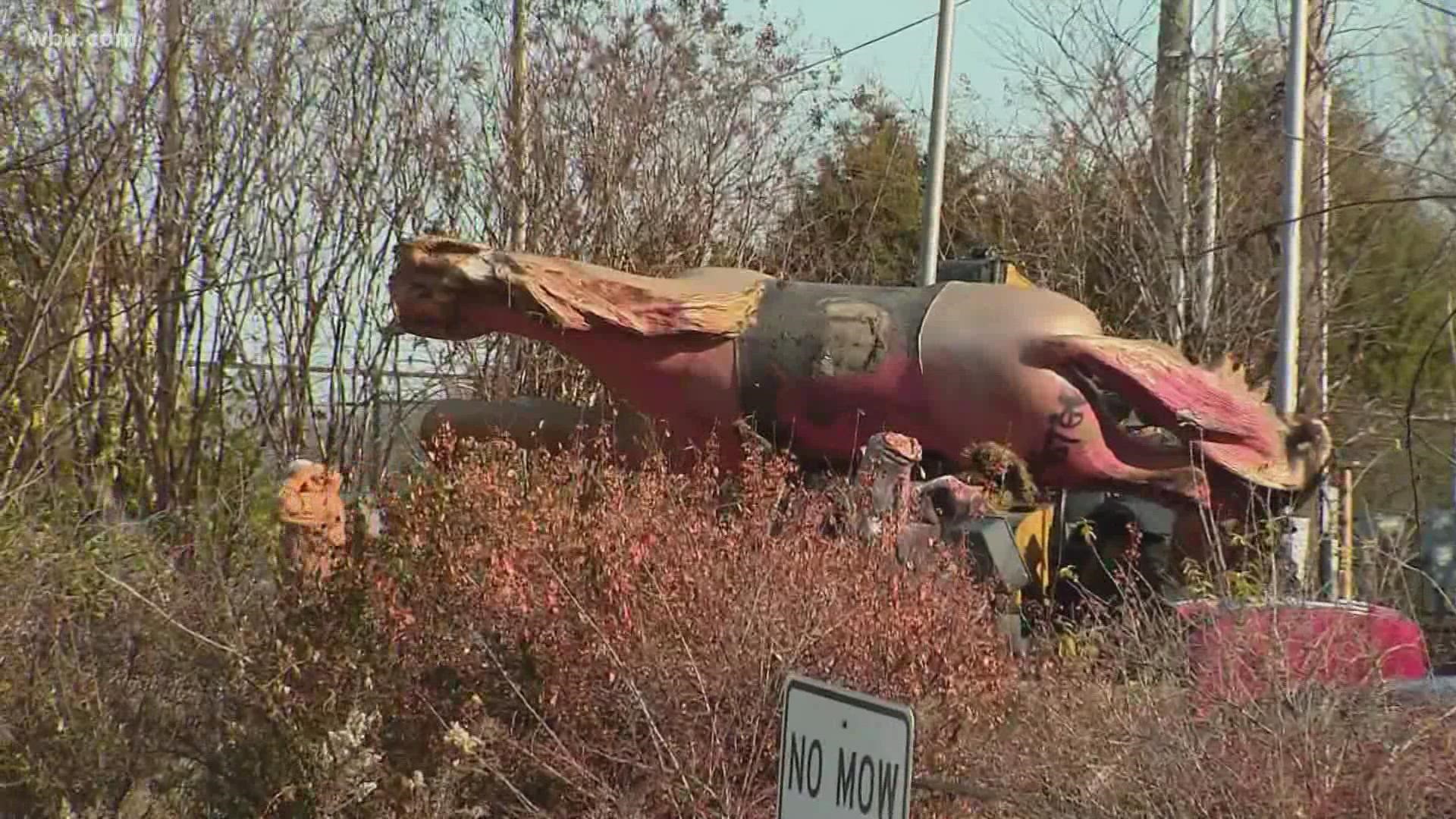 A controversial statue on private property of Confederate general Nathan Bedford Forrest along I-65 was taken down Tuesday after the original owner died.