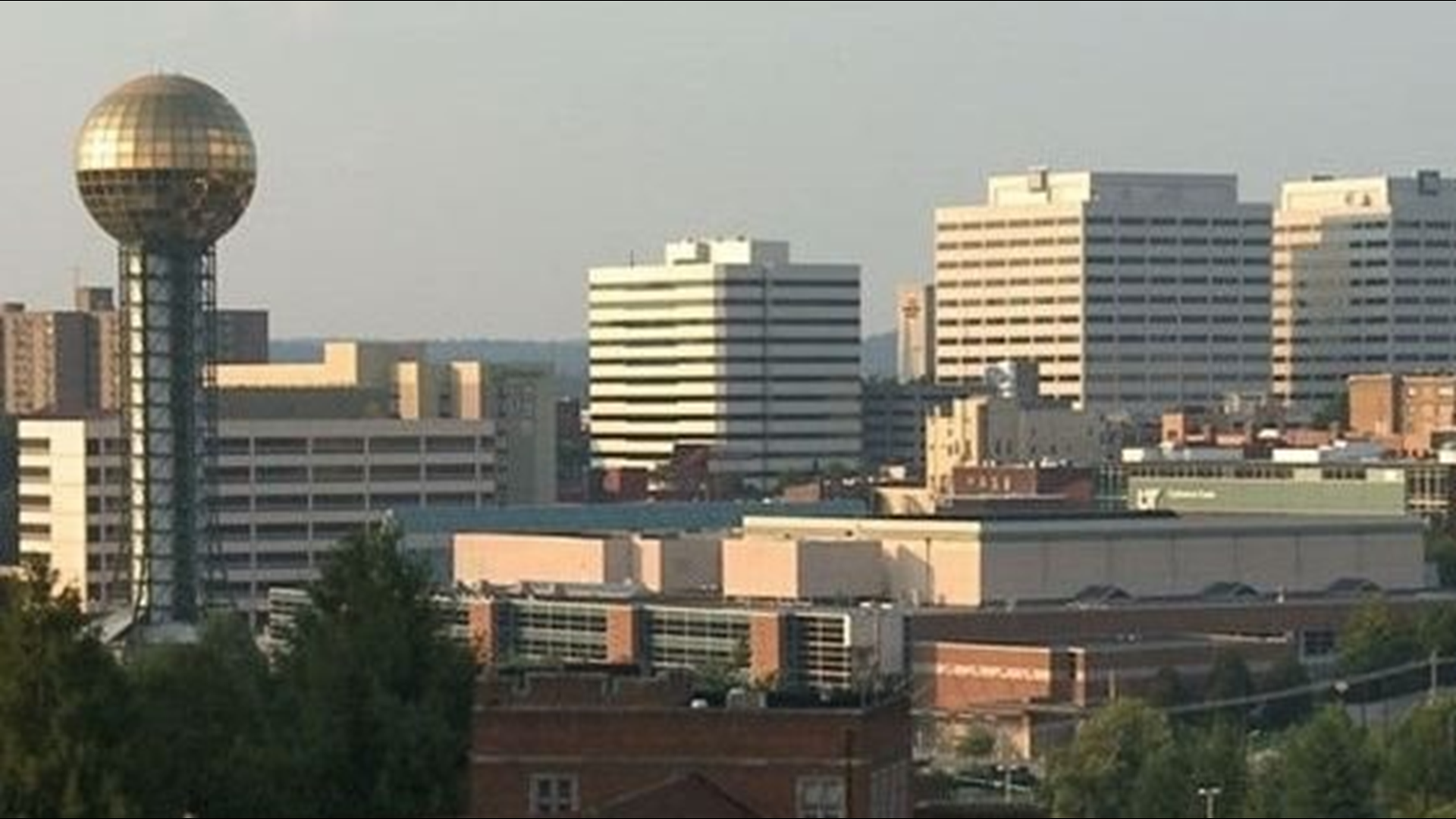 A new report from the American Lung Association shows Knoxville is in the middle of the pack nationwide for air quality.
