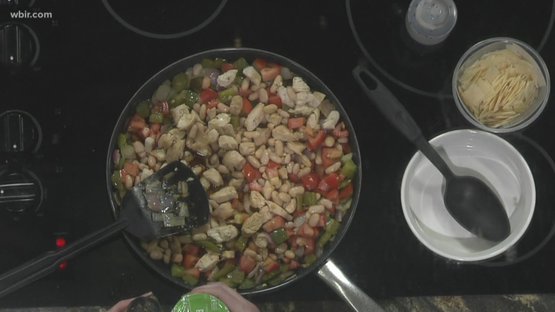Janet Seiber from the UT Medical Center is with us in the kitchen to make Mediterranean Chicken and Vegetable Sauté.
