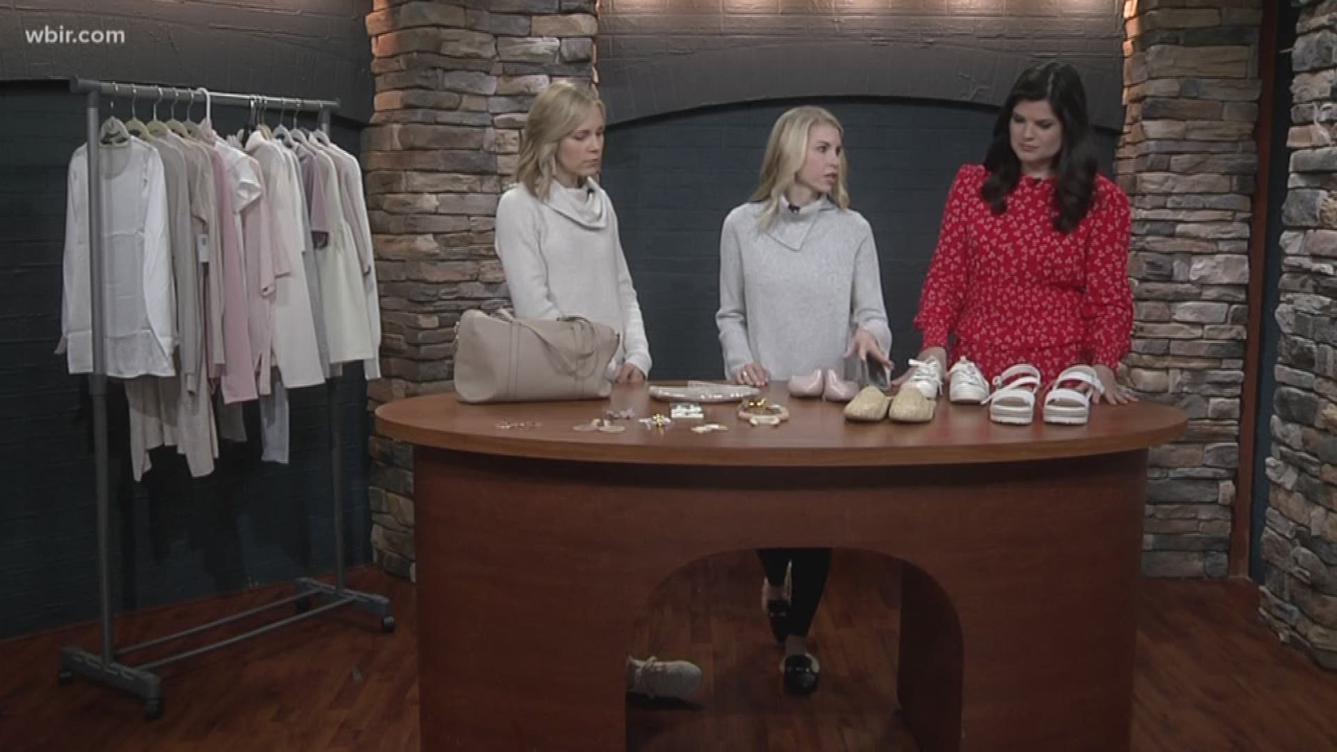 Callie and Taylor from You Own the Look shows us how you can lighten up your wardrobe this spring.