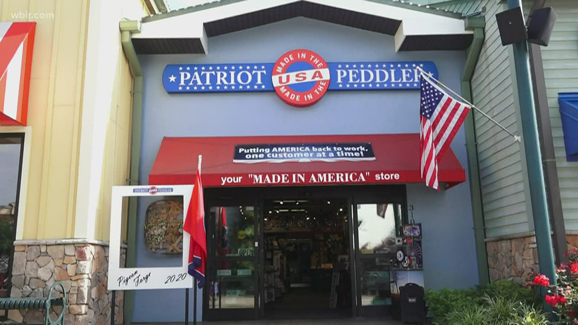 The Patriot Peddler has collected more than 2,000 pictures from its customers