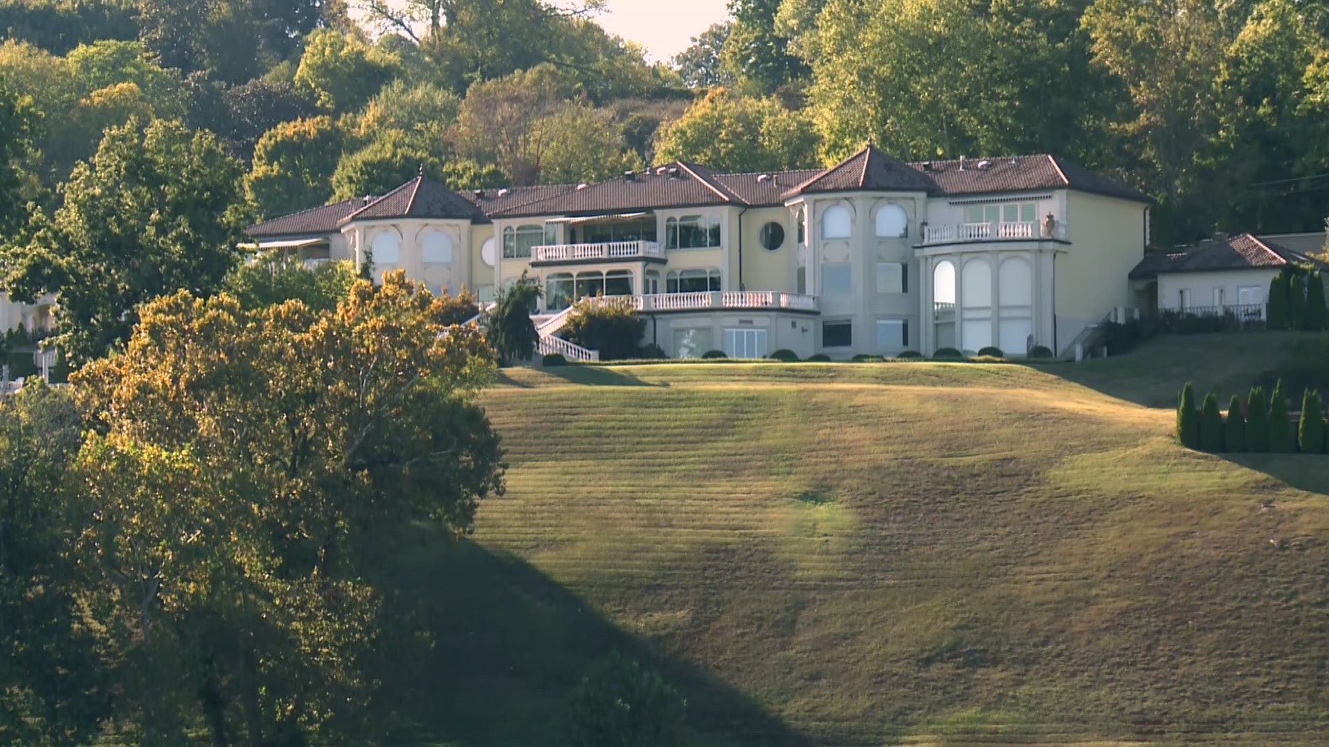 Oct. 11, 2016: The largest house in Tennessee is for sale in Knoxville for a listed price of $13.8 million, but will be sold at auction with no limit and no reserve on October 26.