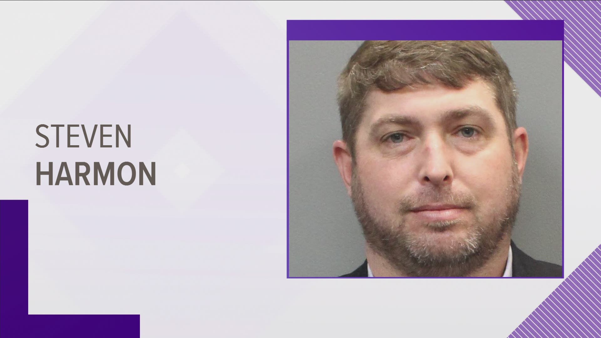 A former Knox County court clerk will spend a year on probation after he stole thousands of dollars on the job in 2019.