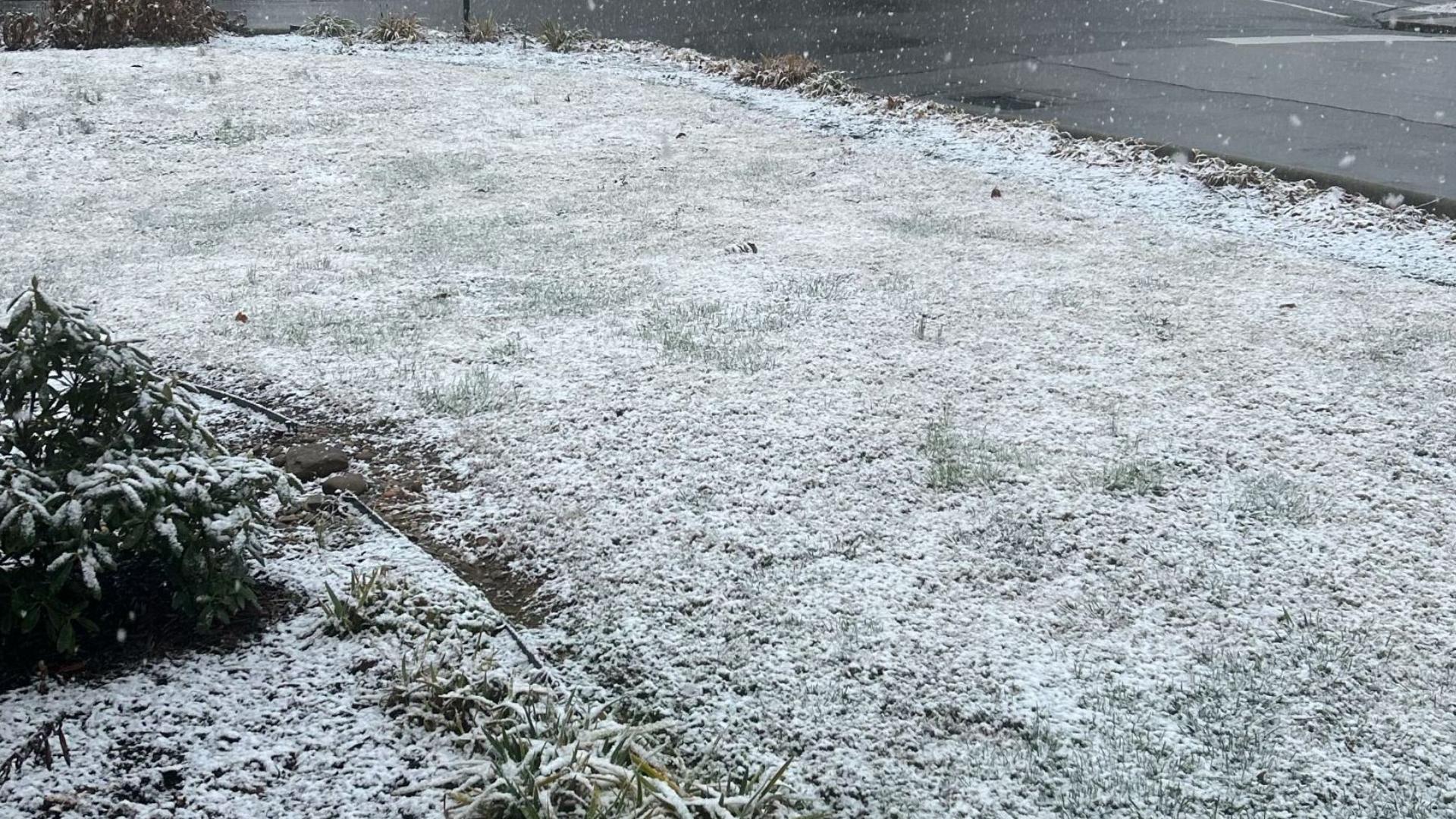 Snow falls across East Tennessee | wbir.com