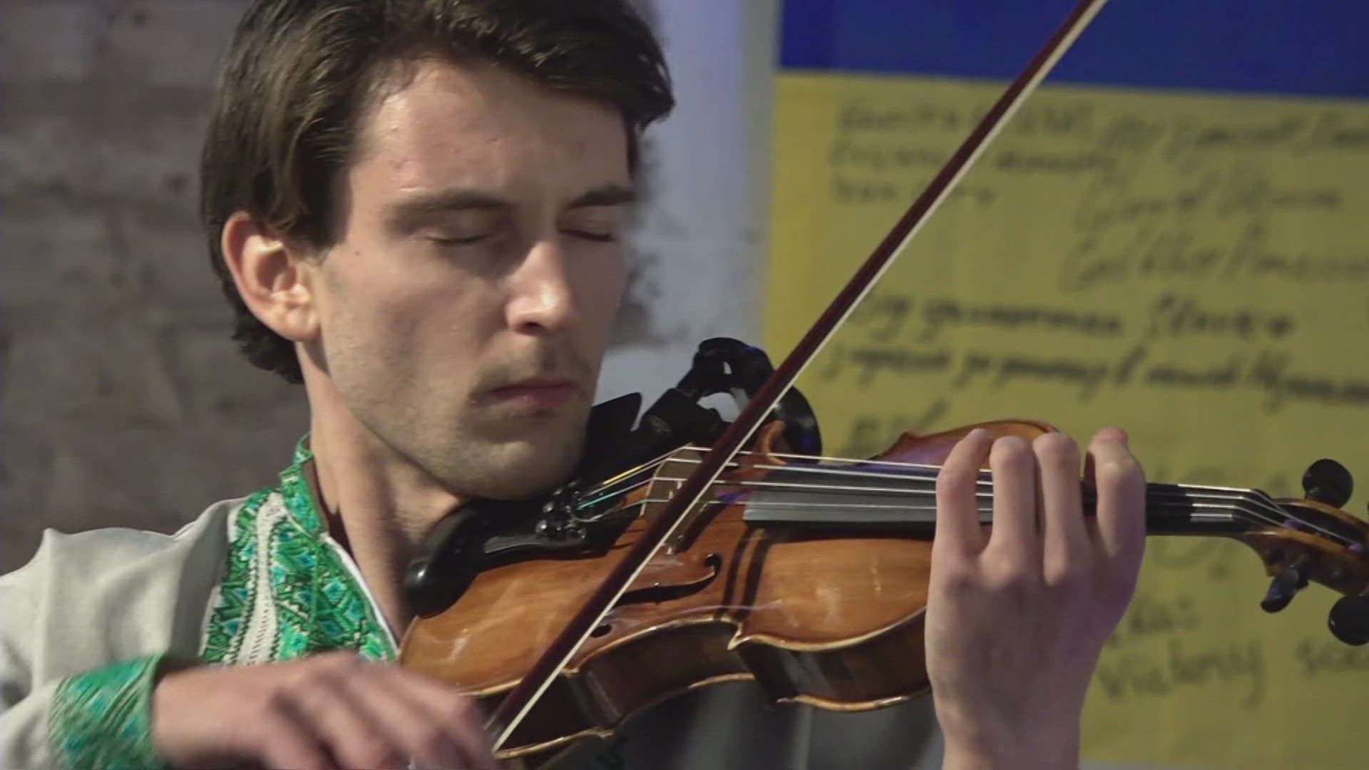 Marki Lukyniuk is a master of the violin, spreading his music in the streets of Knoxville and in the halls of the University of Tennessee for around two years.