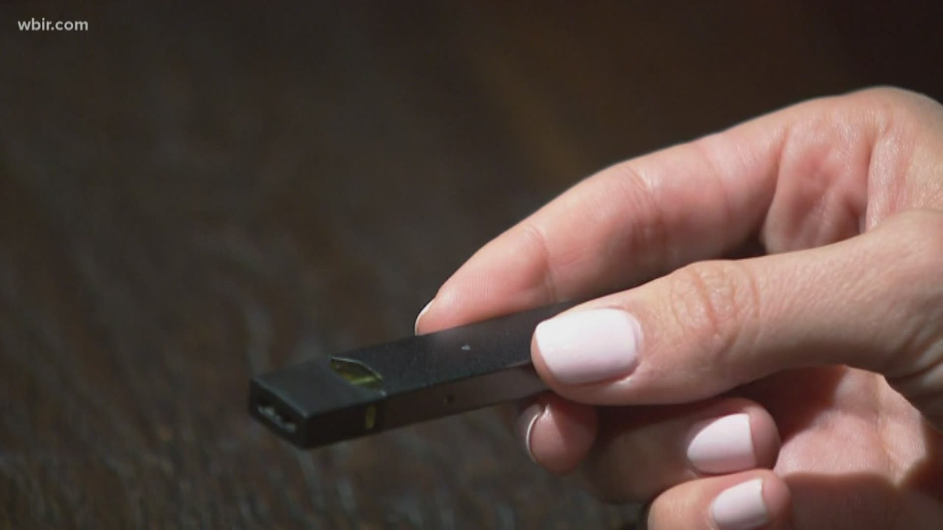 10News at 6: New warnings from a national expert on vaping and the the signs all parents need to know, plus big changes are coming to an iconic Knoxville building.