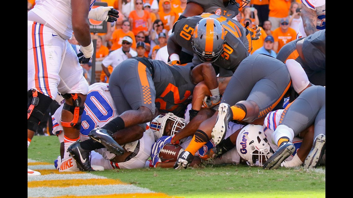 2016 Music City Bowl final score: Derek Barnett breaks sack record as  Tennessee defeats Nebraska 38-24 - Team Speed Kills