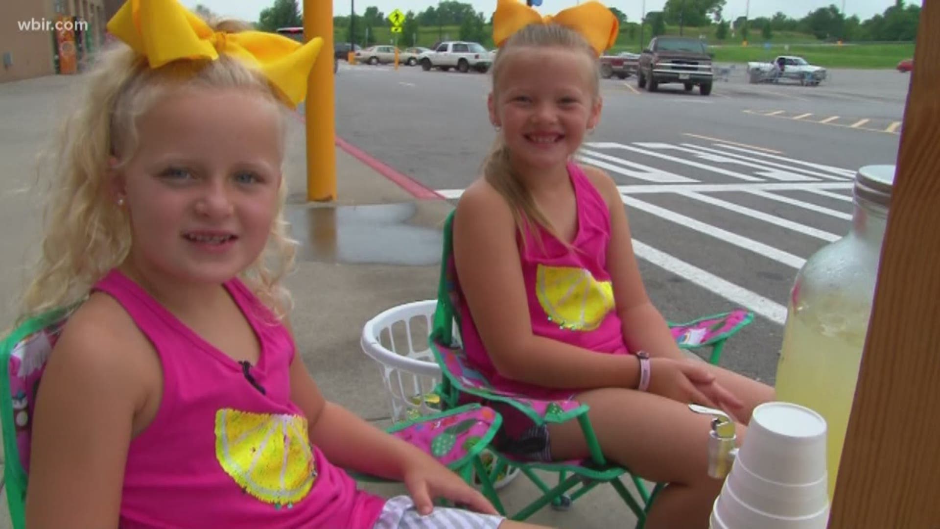 Two Sweetwater girls want to help their fellow students. Addie belle Mason and Willow Gunn spent Saturday morning selling lemonade to buy crayons.