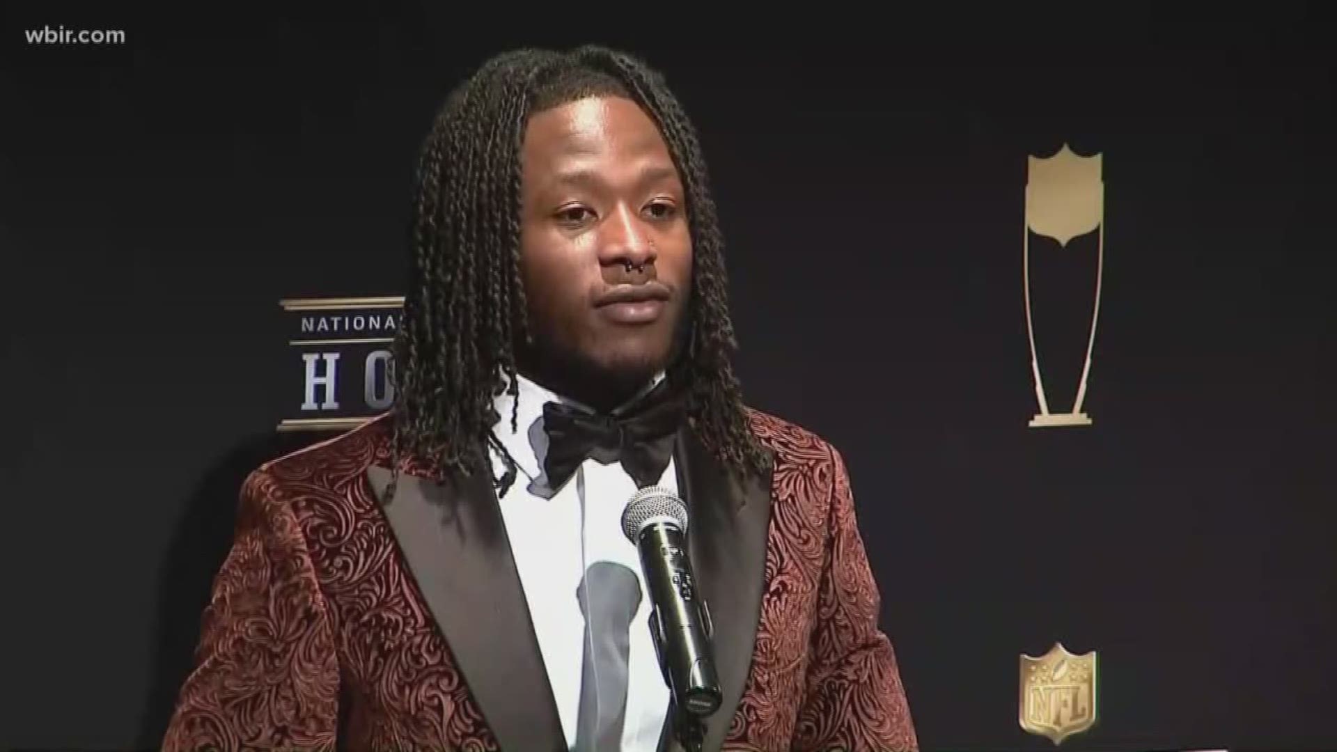 Former Vol Alvin Kamara capped a historic season with the Offensive Rookie of the Year award, but some of the discussion in his press conference surrounded his lack of touches at Tennessee.