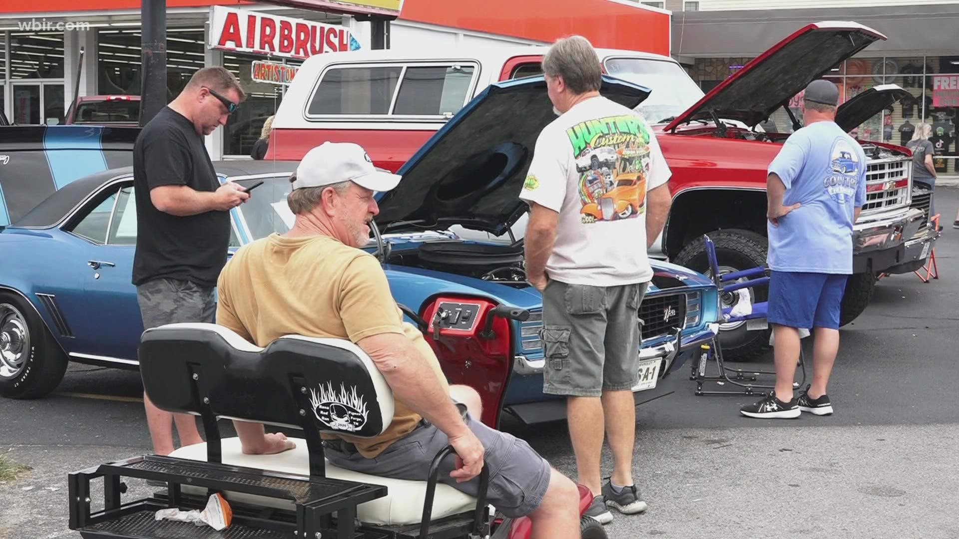 Rod Run Returns To Pigeon Forge Despite Calls For Cancelation After April Shooting Wbir