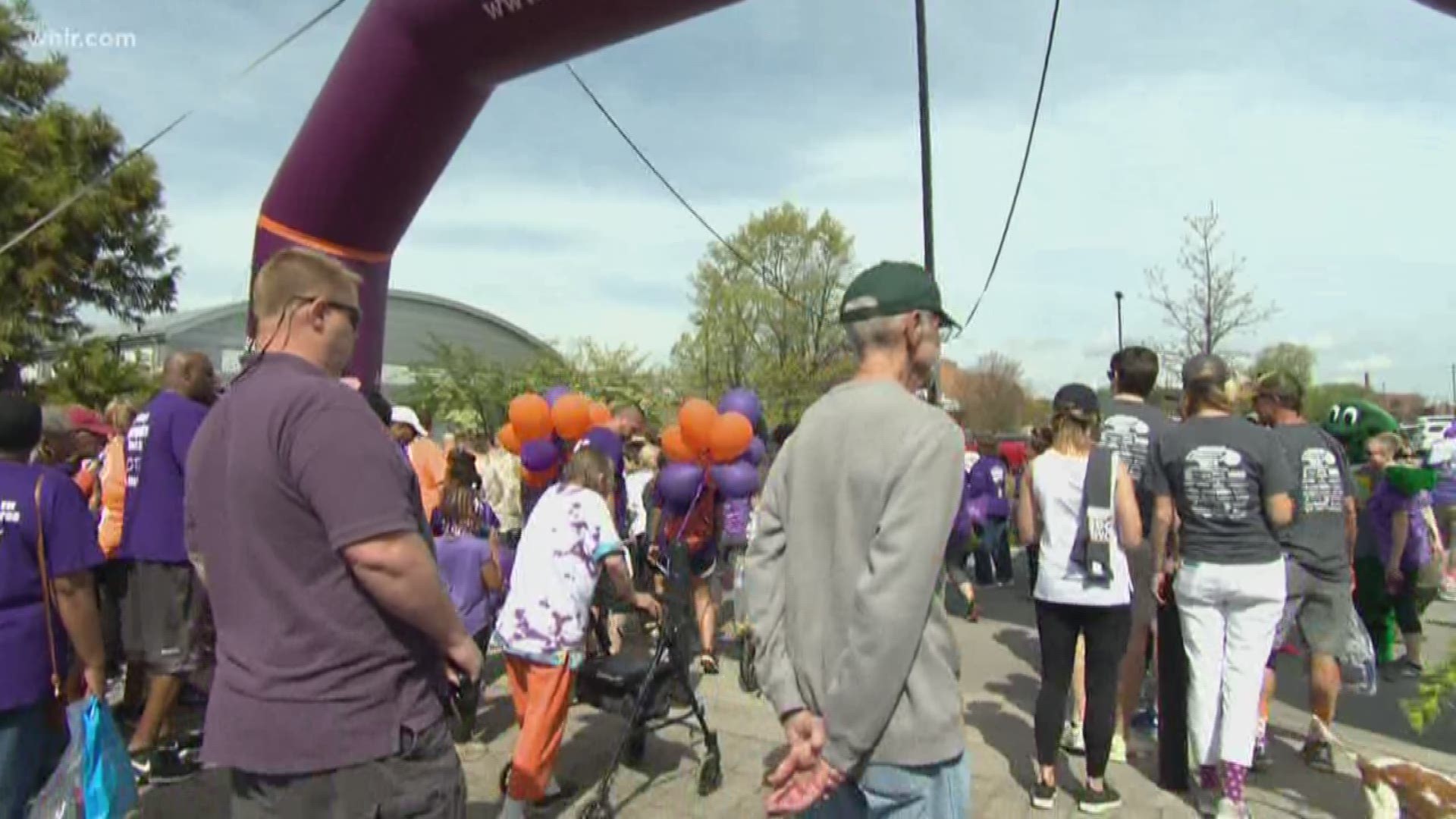 Hundreds of people walked to end Alzheimer's Saturday at UT Gardens for the Alzheimer's Tennessee Knoxville walk.