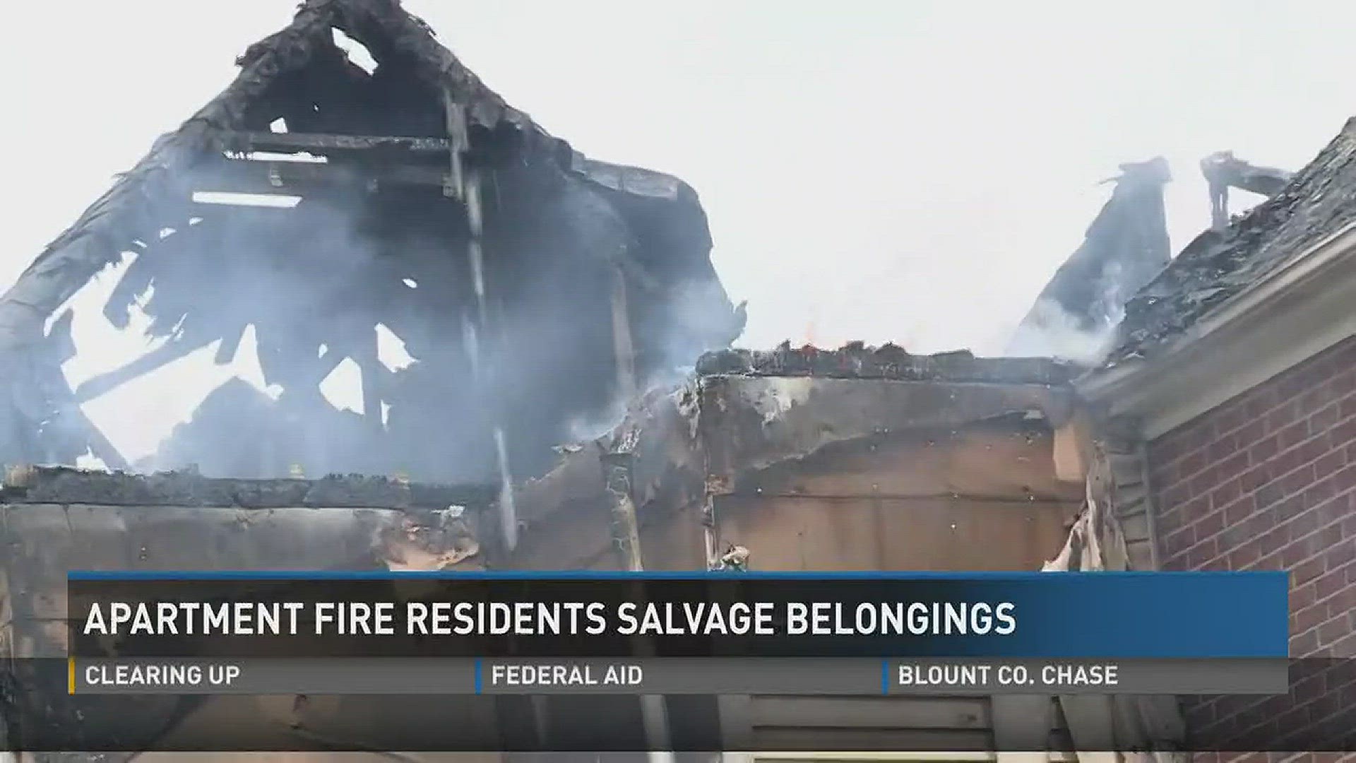 June 24, 2017: Residents of a West Knoxville apartment building are salvaging what belongings they can a few days after a fire tore through the building.