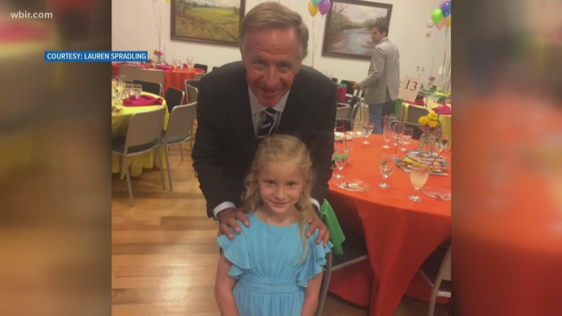 100 students from across the state spent their Sunday night dining with Governor Haslam in Nashville. It was all thanks to their love of reading.