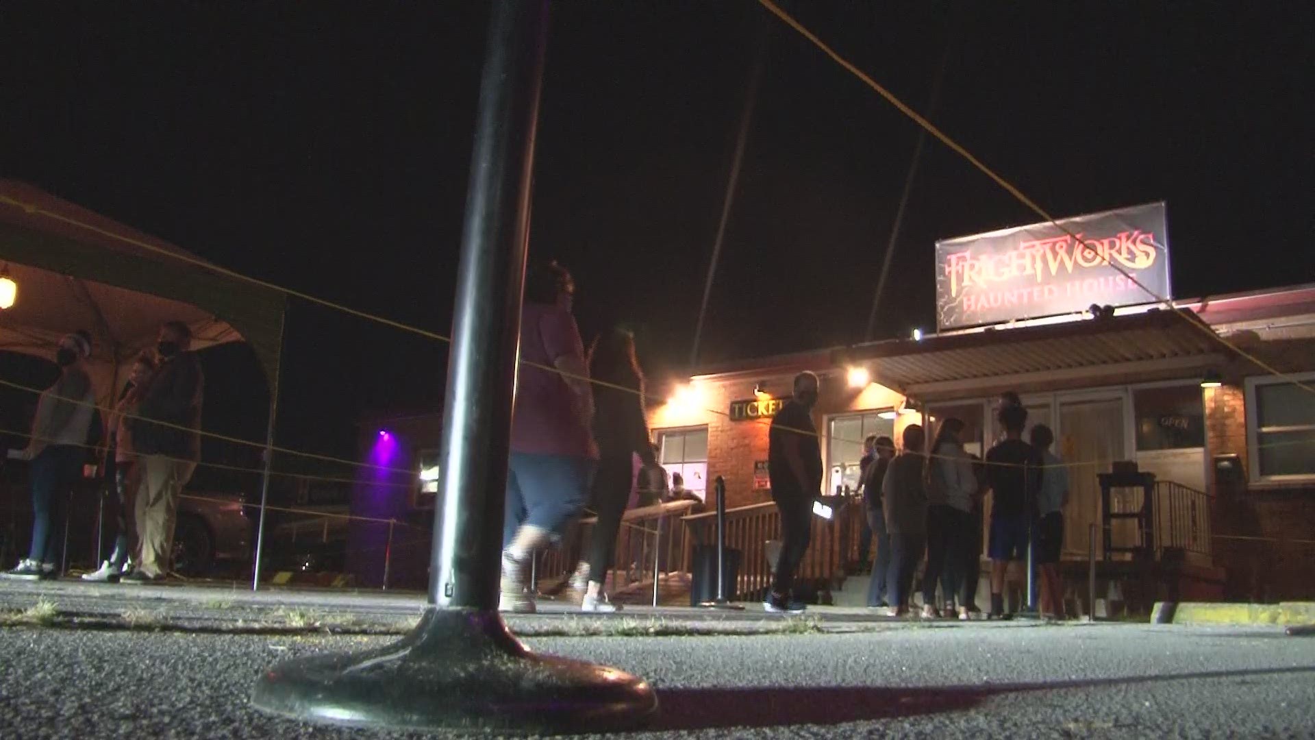 East Tennessee haunted houses are changing up safety guidelines, requiring people to wear masks and cutting down line wait time.