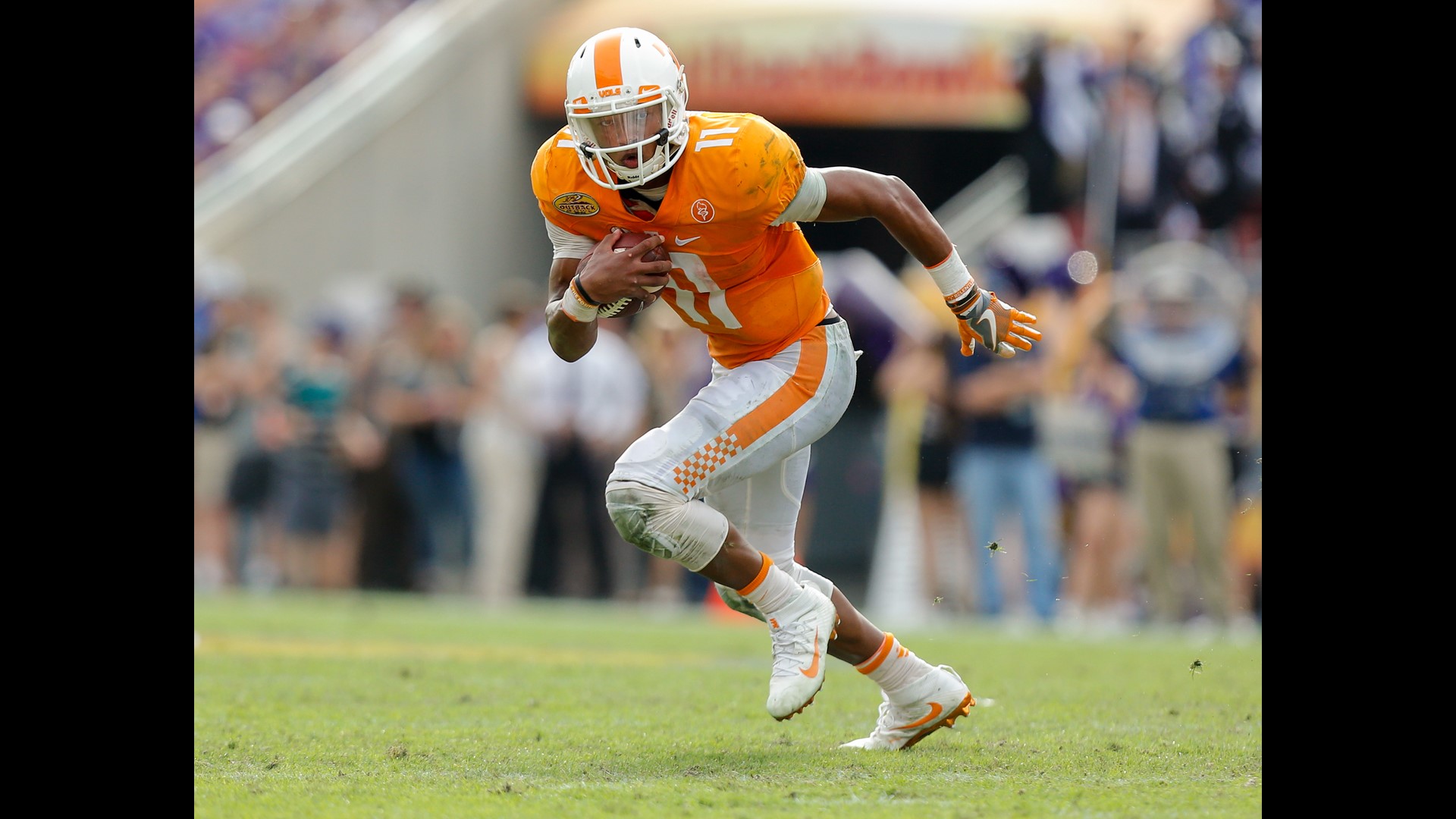 VFL Josh Dobbs opens up about what life is like with alopecia, and how ...