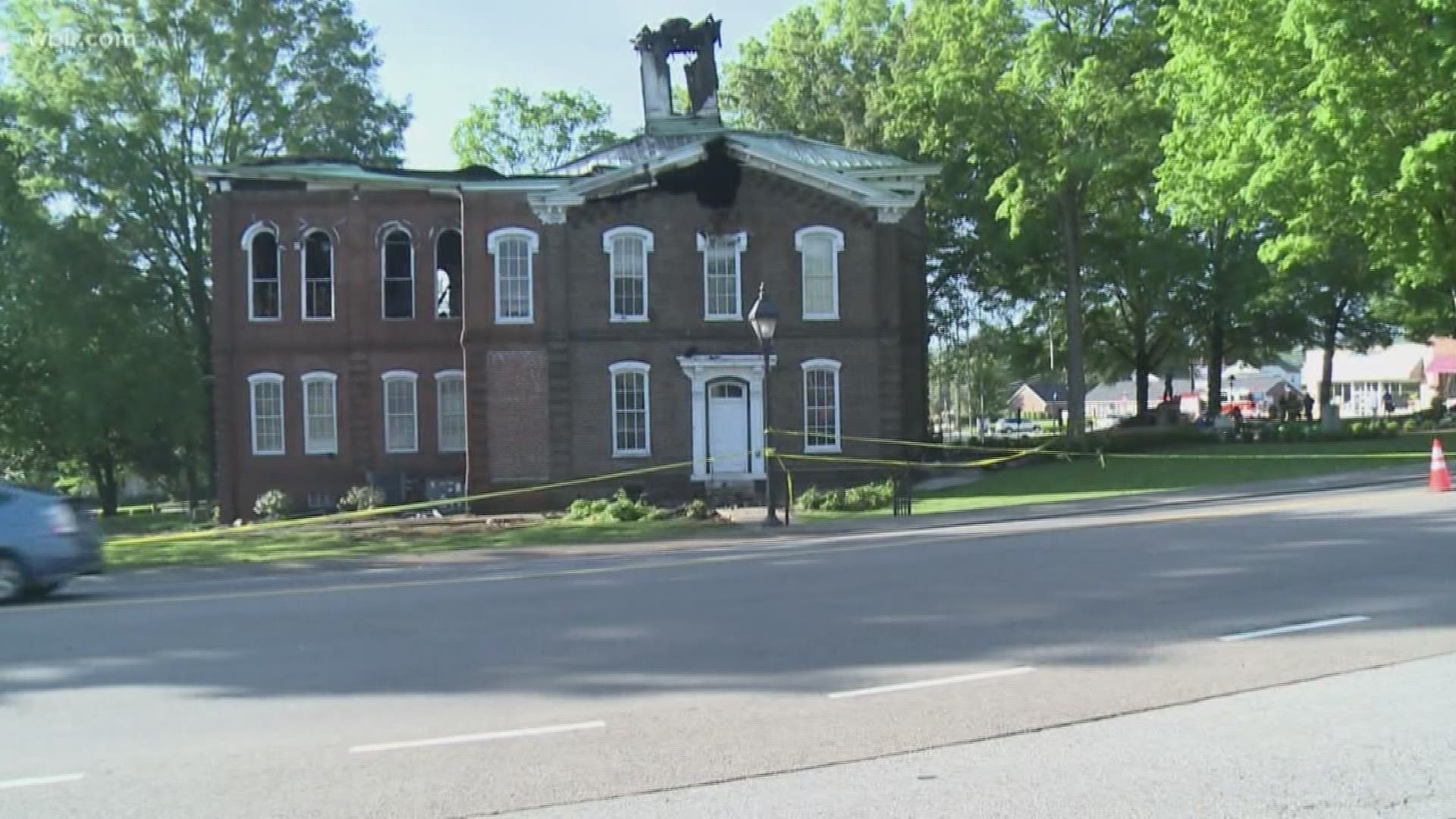 Almost a week after a devastating fire at the Loudon County courthouse, some of the offices opened in a temporary location down the road.