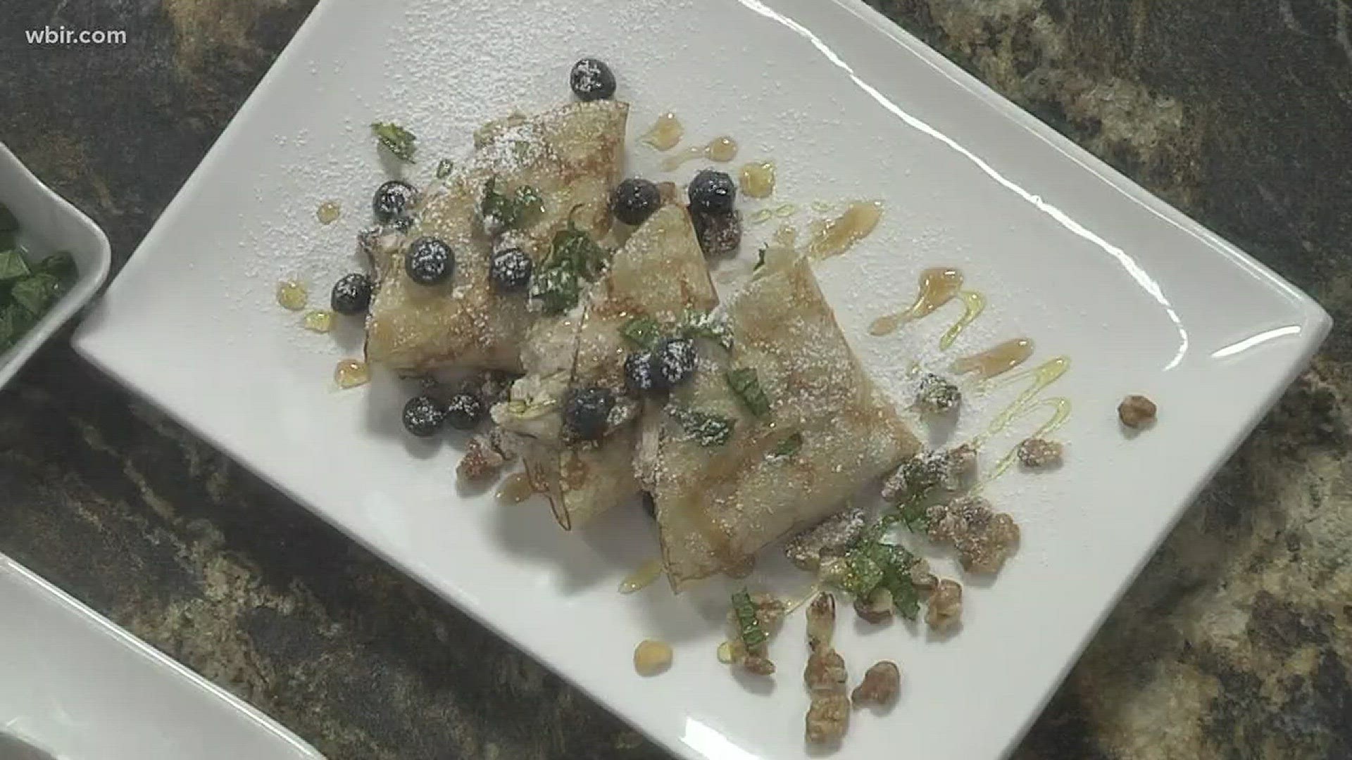 Gary Nicely from Naples Italian Restaurant shows us how to make delicious ricotta cheese crepes!