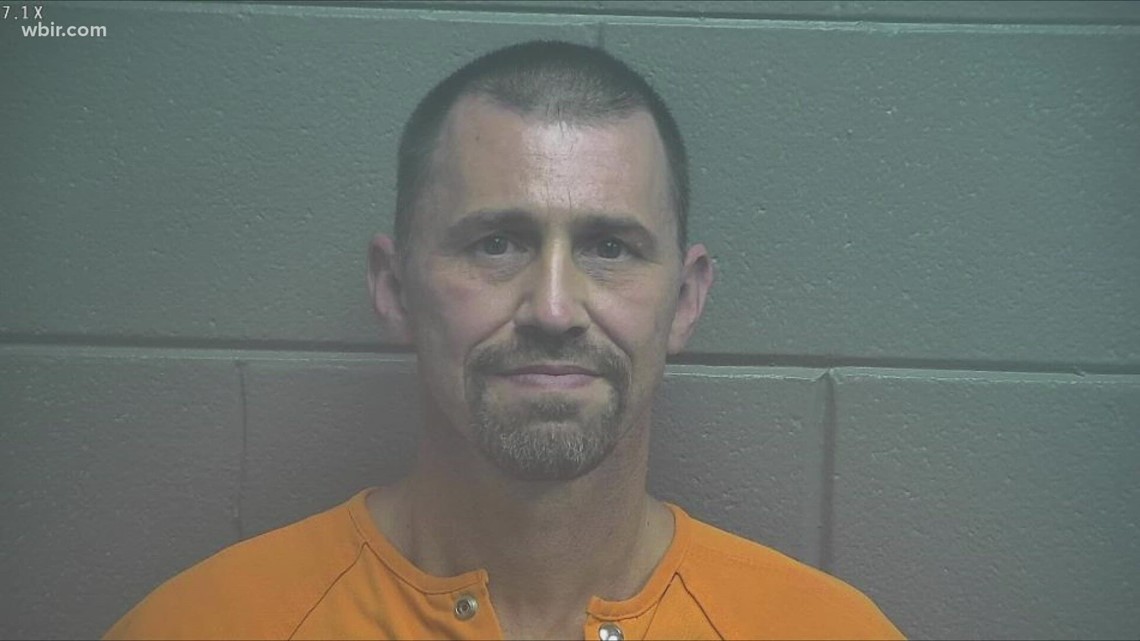 Man charged after police say he drove from Kentucky to Knoxville for sex with a 14-year-old girl - Vimarsana News