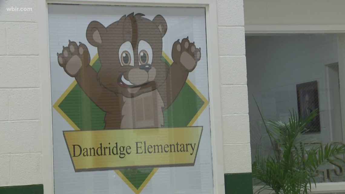 Dandridge Elementary students dismissed after fire in bathroom - Vimarsana News
