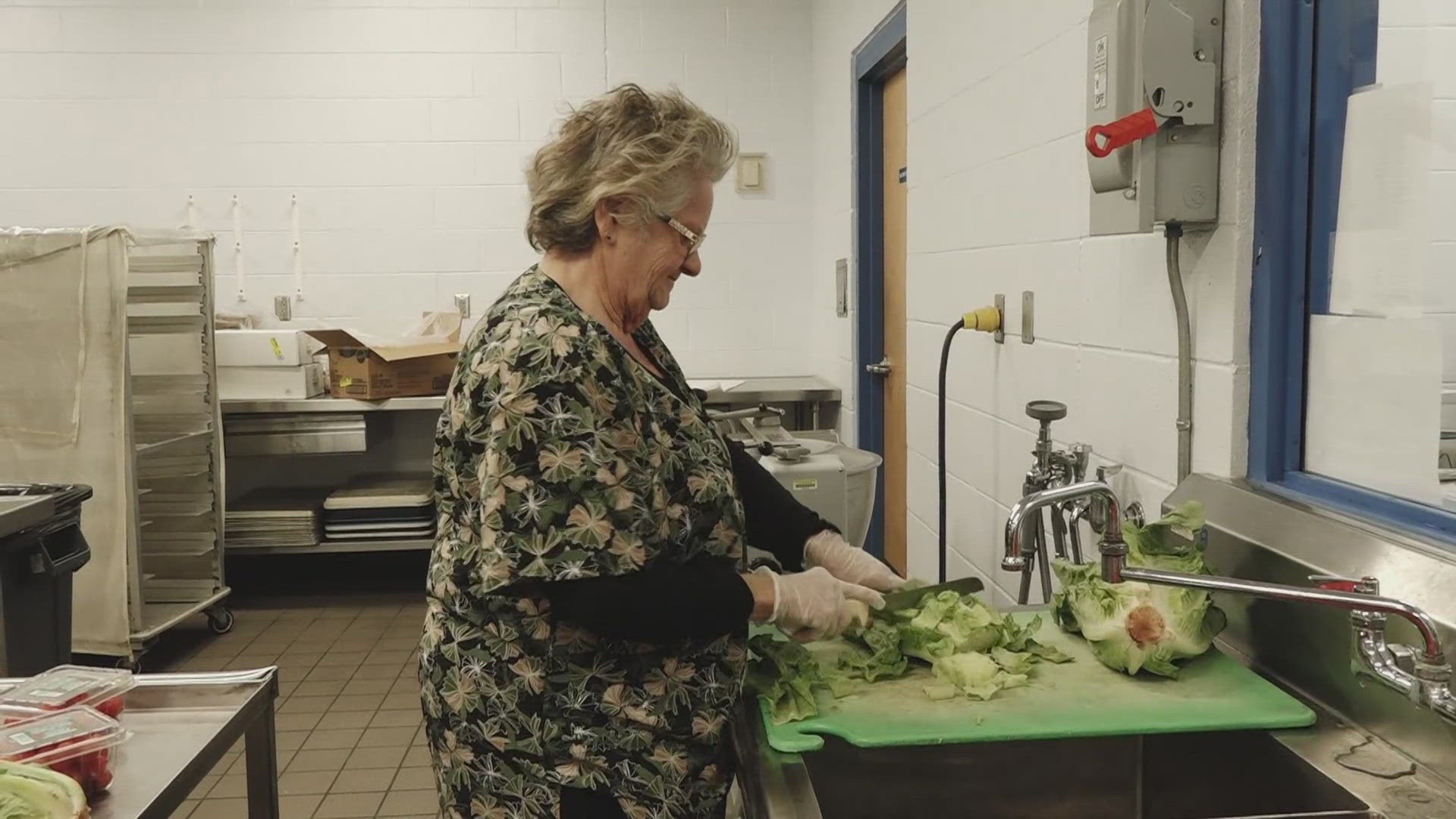 Day In The Life Of Knox County Schools Cafeteria Workers 