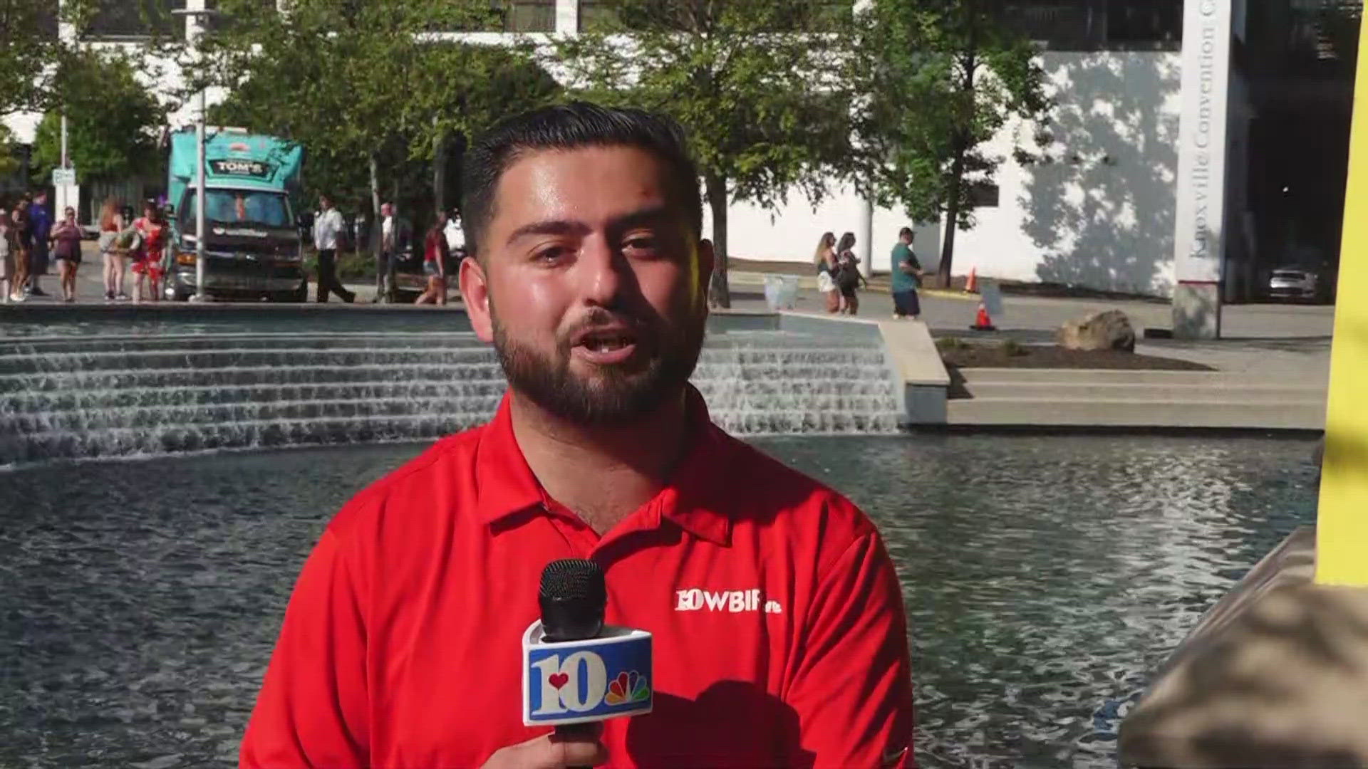 Despite the hot temperatures, groups of people flocked to World's Fair Park for Knoxville's annual Festival on the 4th.