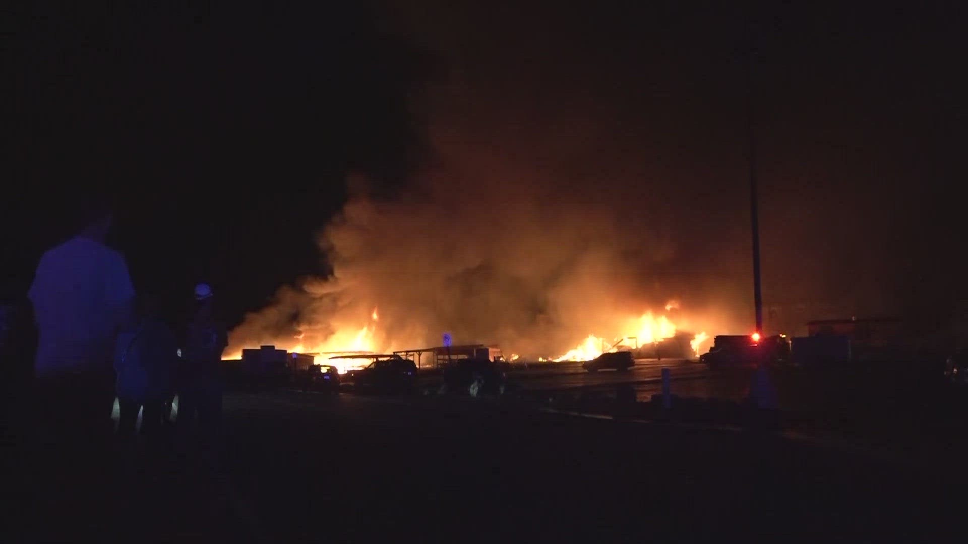 Fire at Green Acres Flea Market in Blount Co.
